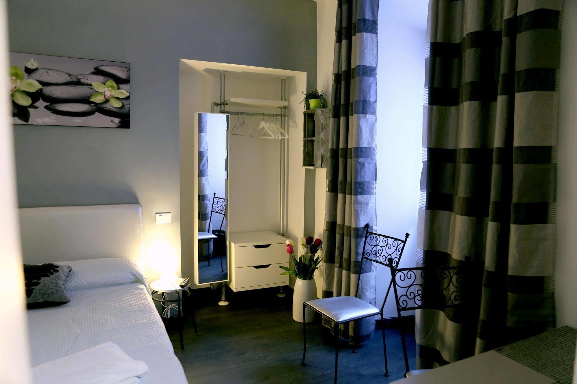 Caroline Rooms Roma Exterior foto